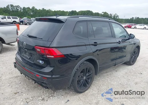 2022 Volkswagen Tiguan 2.0T Se R-Line Black z USA, uszkodzony, nr VIN 3VV8B7AX7NM103374